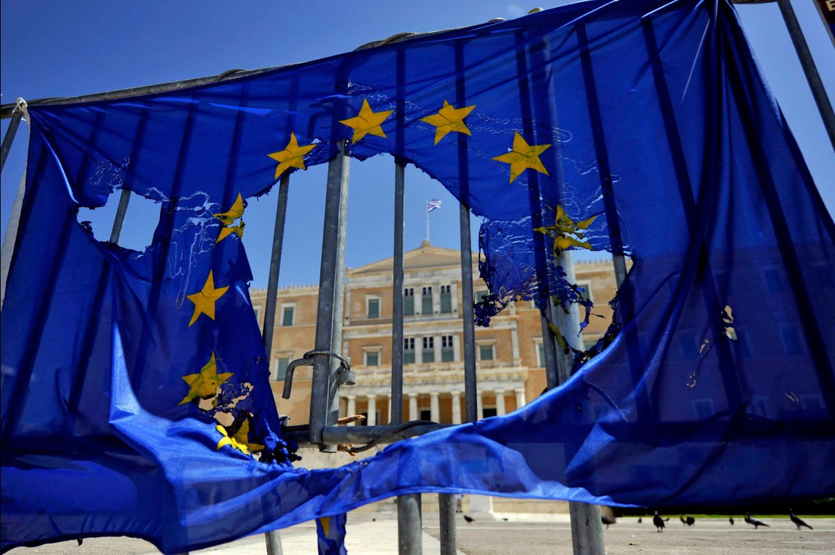 Grécia deverá passar por um aperto monetário em Abril1