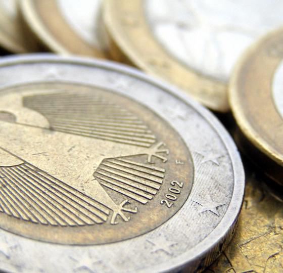Euro se valoriza ante dólar após comentários de Peter Navarro1